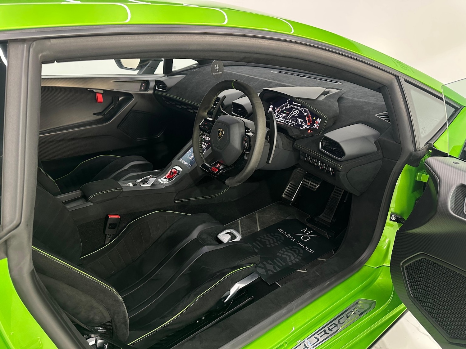 Used Lamborghini Huracan 2022 for sale - 77370680: Photo 44