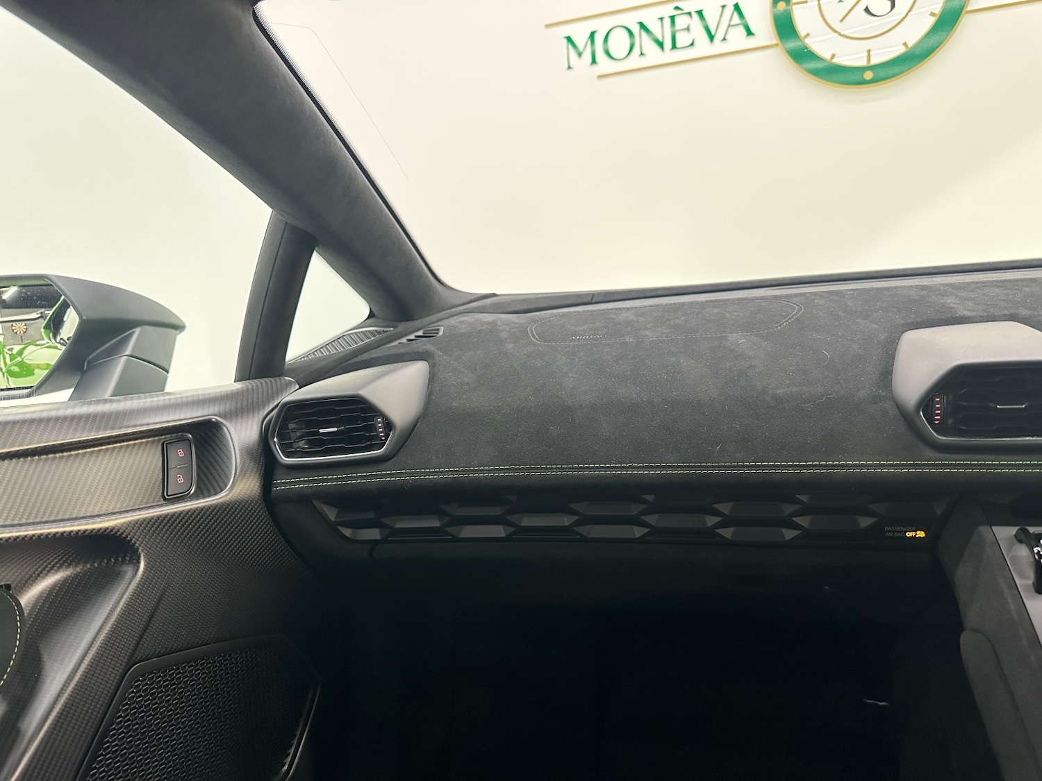 Used Lamborghini Huracan 2022 for sale - 77370680: Photo 53