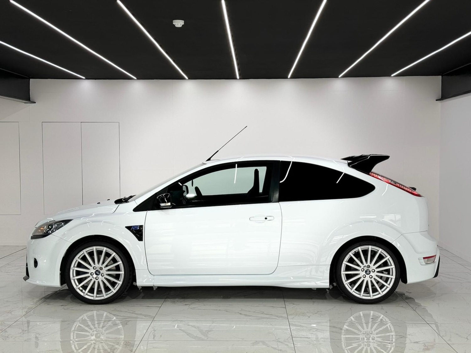 Used Ford Focus 2010 for sale - 78182760: Photo 3