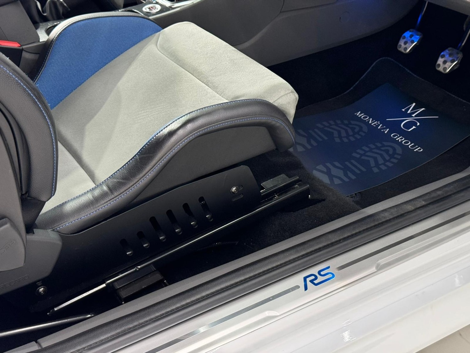 Used Ford Focus 2010 for sale - 78182760: Photo 64