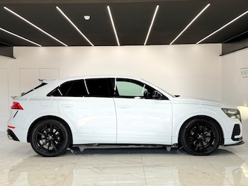 Used Audi RS Q8 2021 for sale - 78840932: Photo