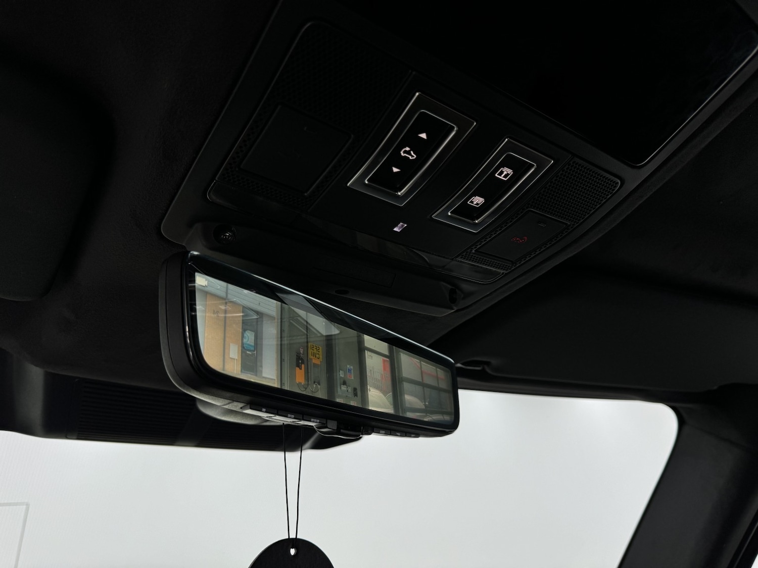 Used Land Rover Defender 2025 for sale - 77781687: Photo 10