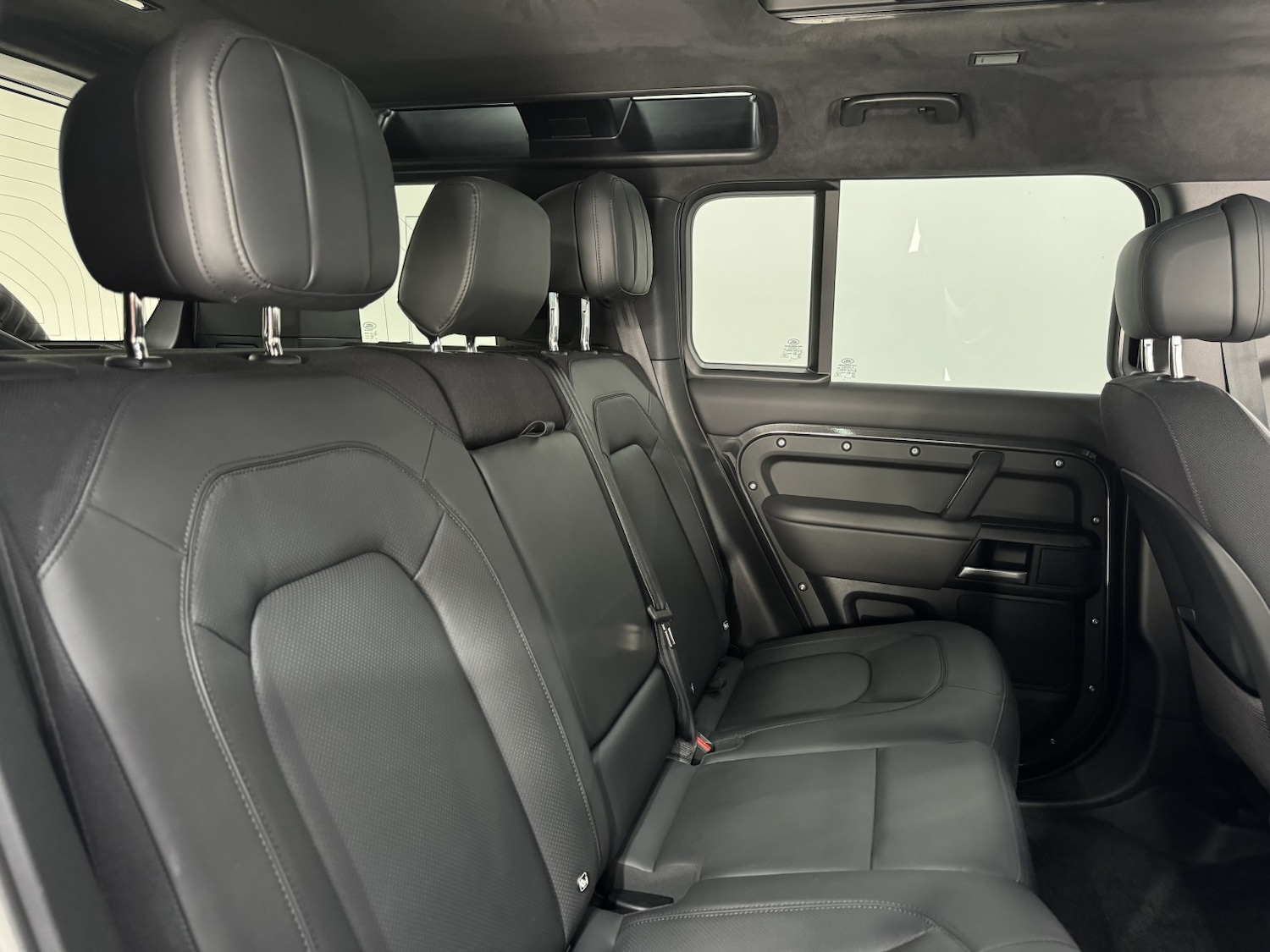 Used Land Rover Defender 2025 for sale - 77781687: Photo 27