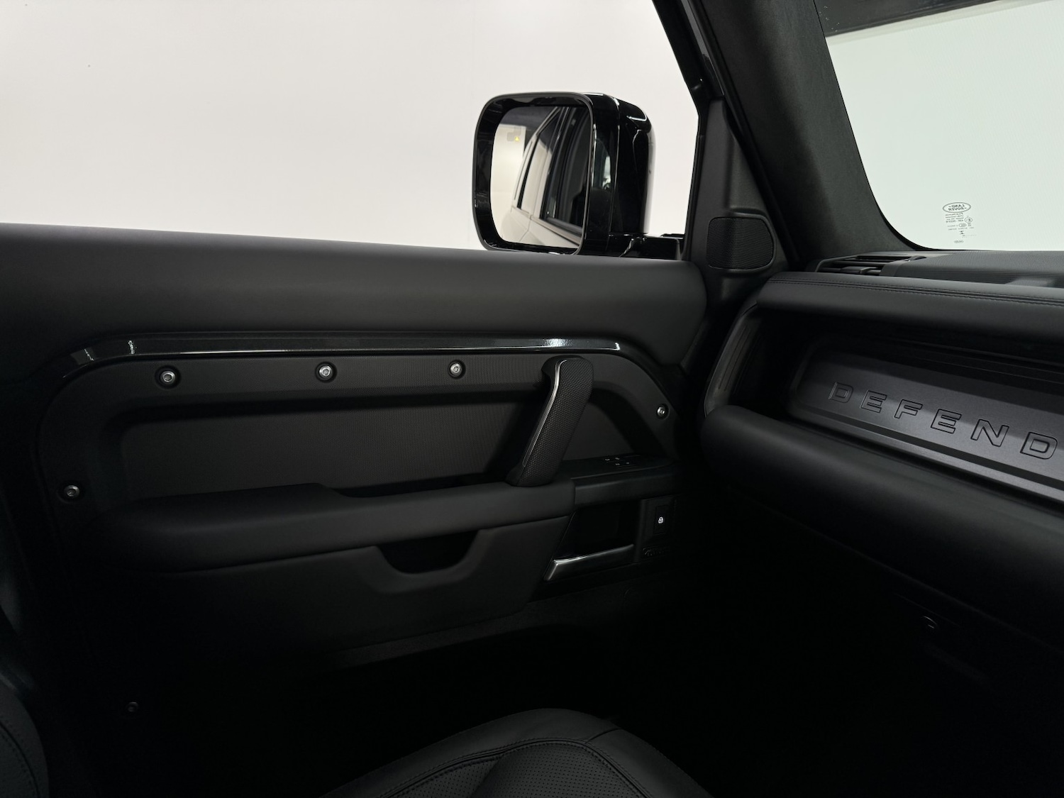 Used Land Rover Defender 2025 for sale - 77781687: Photo 30