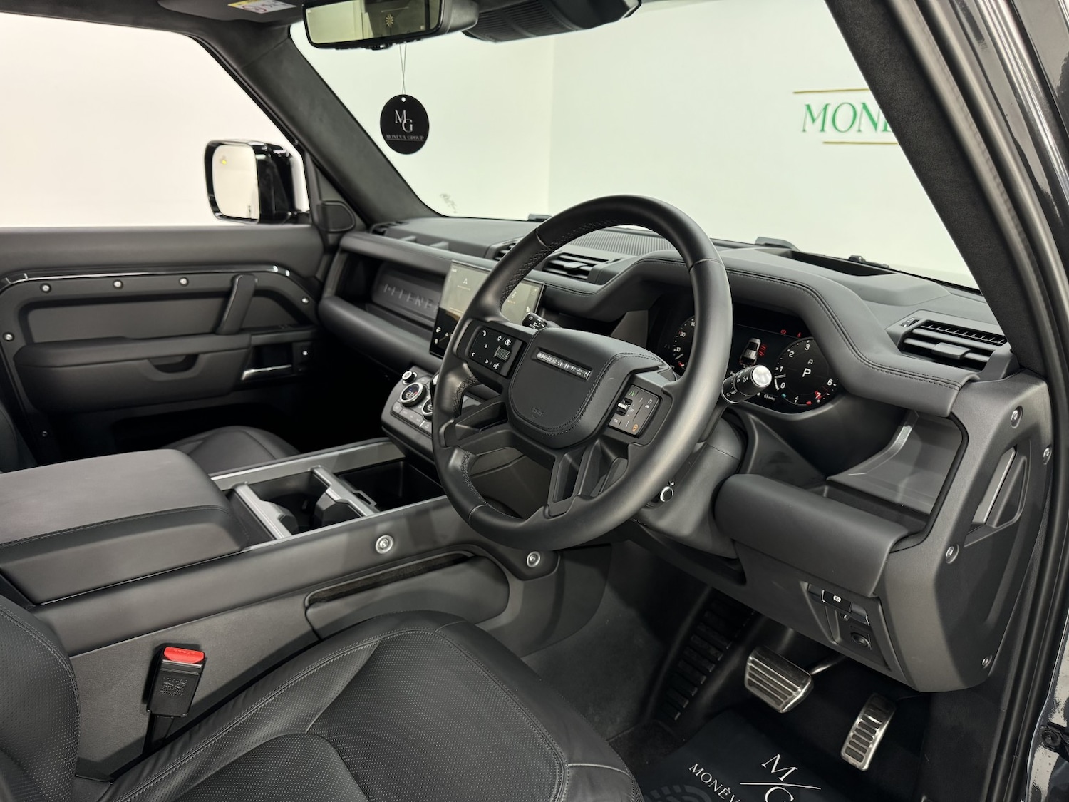 Used Land Rover Defender 2025 for sale - 77781687: Photo 5