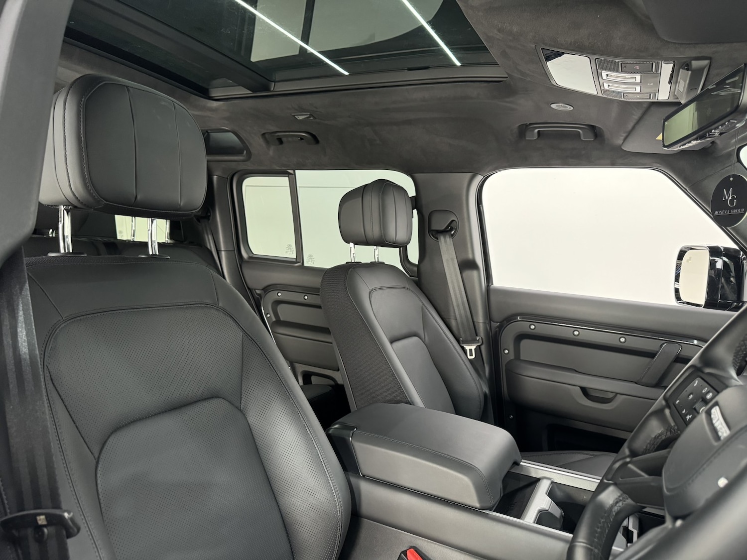 Used Land Rover Defender 2025 for sale - 77781687: Photo 8