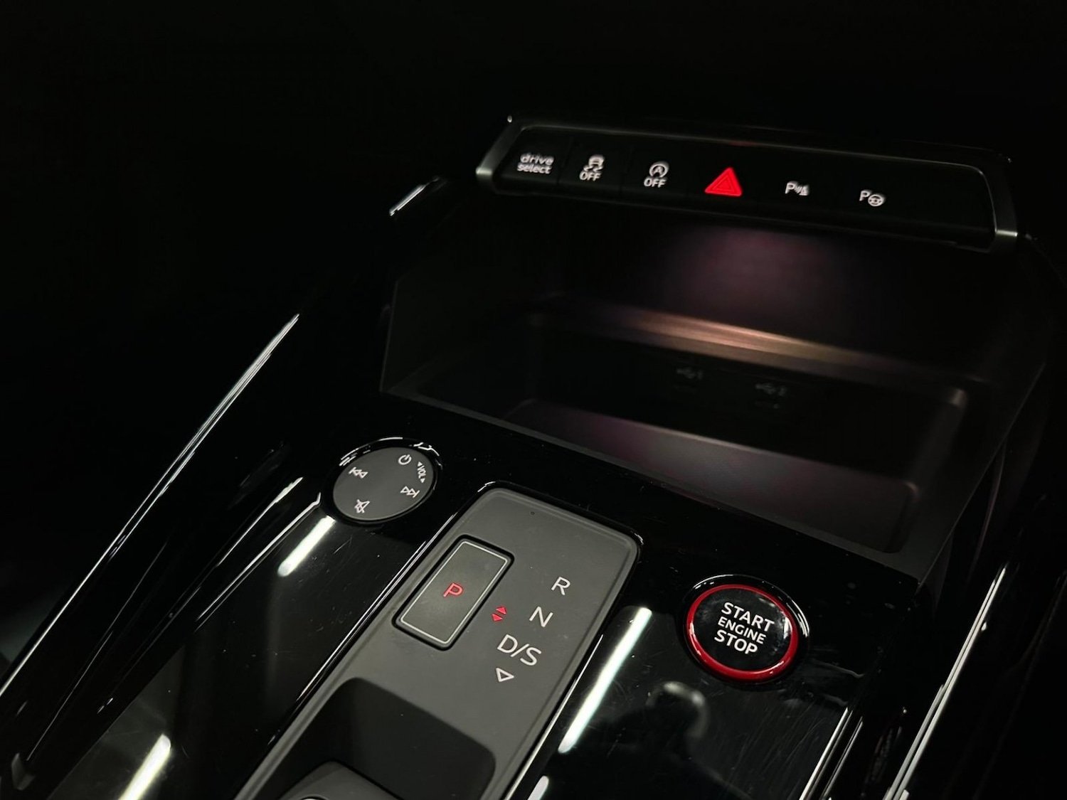 Used Audi RS3 2024 for sale - 77080772: Photo 35