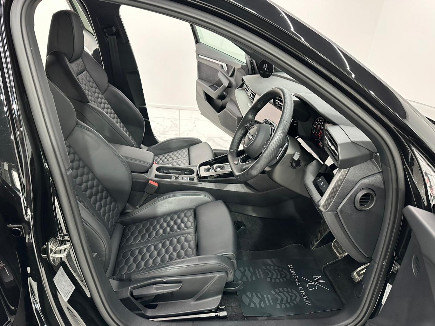 Used Audi RS3 2024 for sale - 77080772: Photo 8