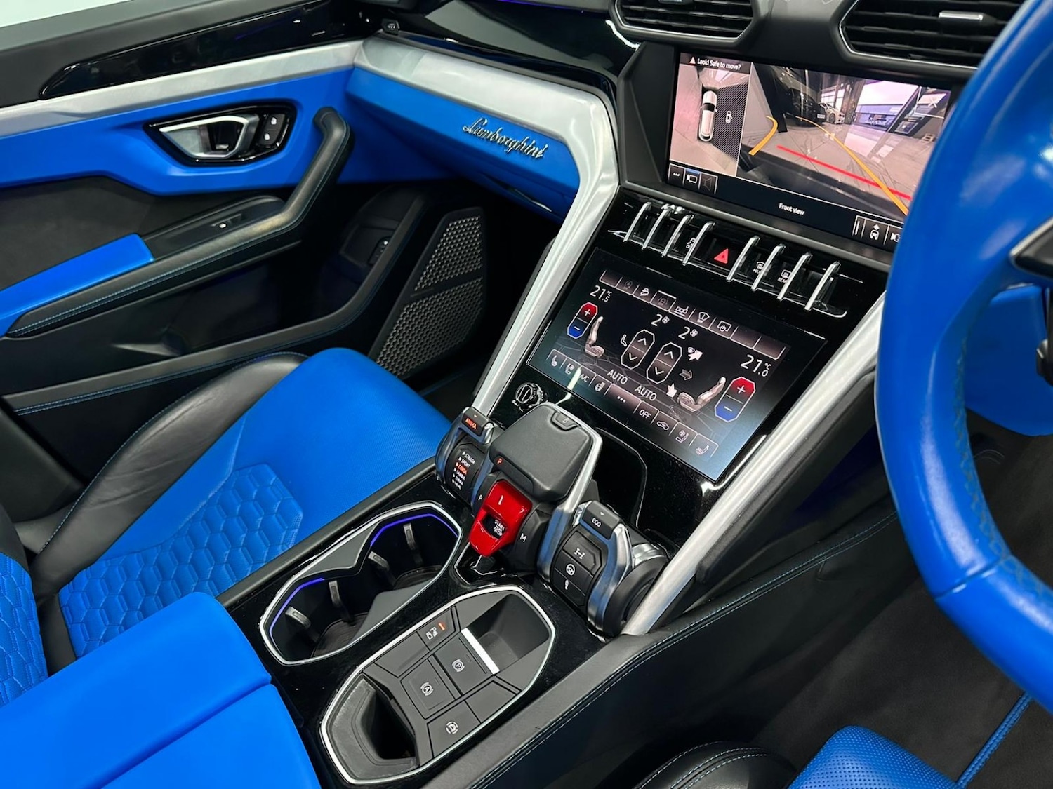 Used Lamborghini Urus 2018 for sale - 77140734: Photo 10