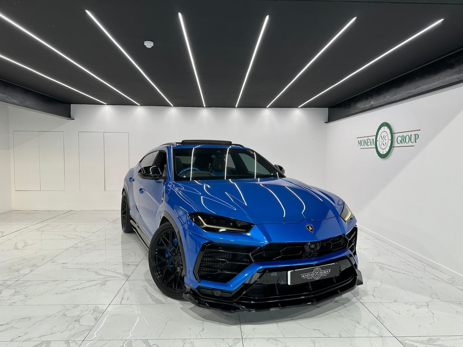 Used Lamborghini Urus 2018 for sale - 77140734: Photo 2