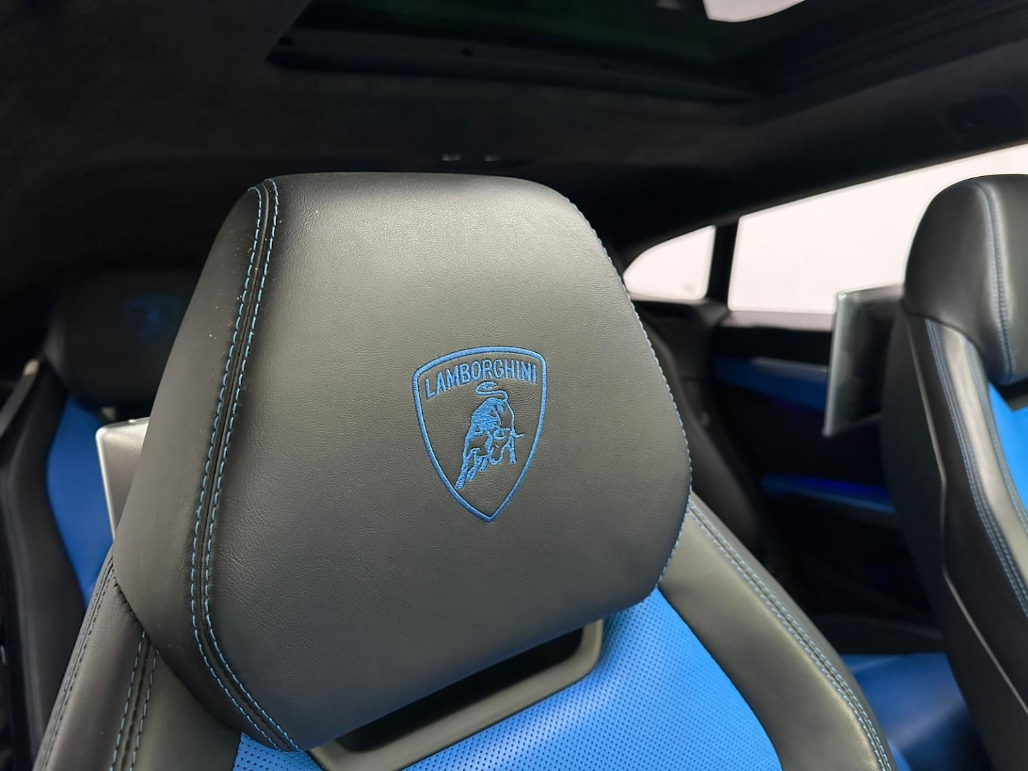 Used Lamborghini Urus 2018 for sale - 77140734: Photo 41