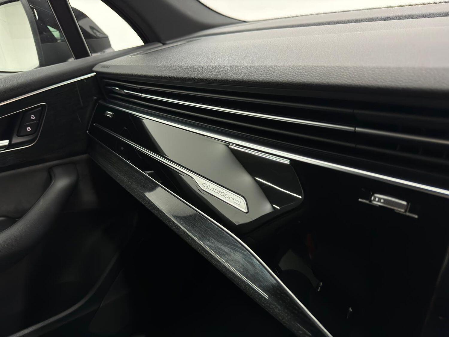 Used Audi Q7 2020 for sale - 76497456: Photo 32