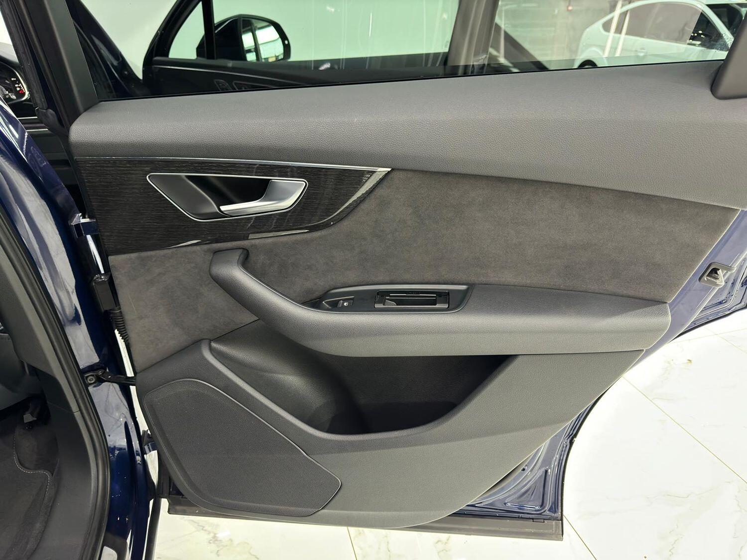 Used Audi Q7 2020 for sale - 76497456: Photo 46