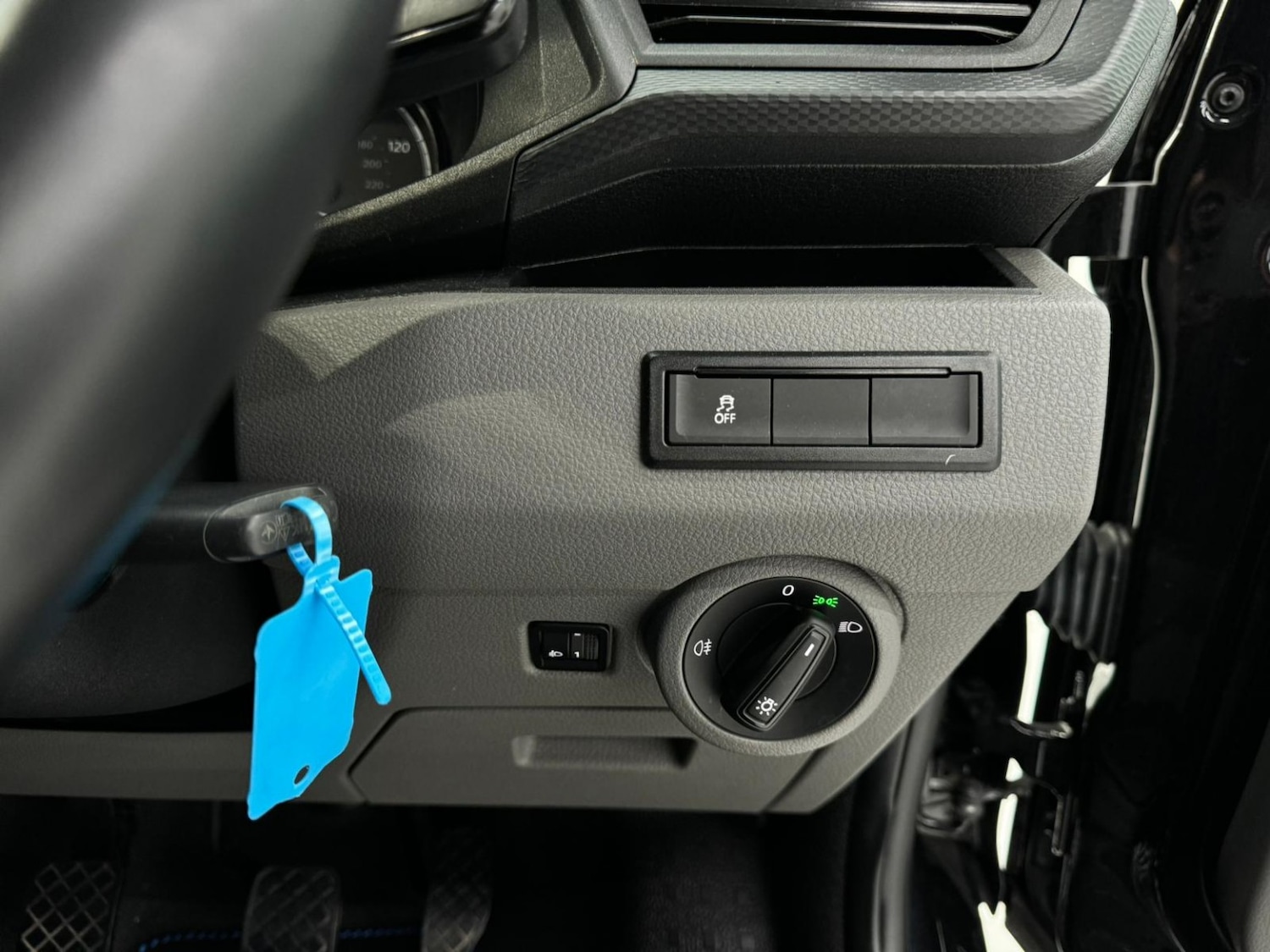 Used Volkswagen Transporter 2022 for sale - 77610073: Photo 35