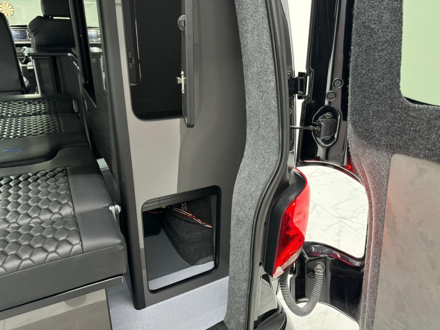 Used Volkswagen Transporter 2022 for sale - 77610073: Photo 48