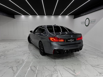 Used BMW 5 Series 2017 for sale - 76713067: Photo