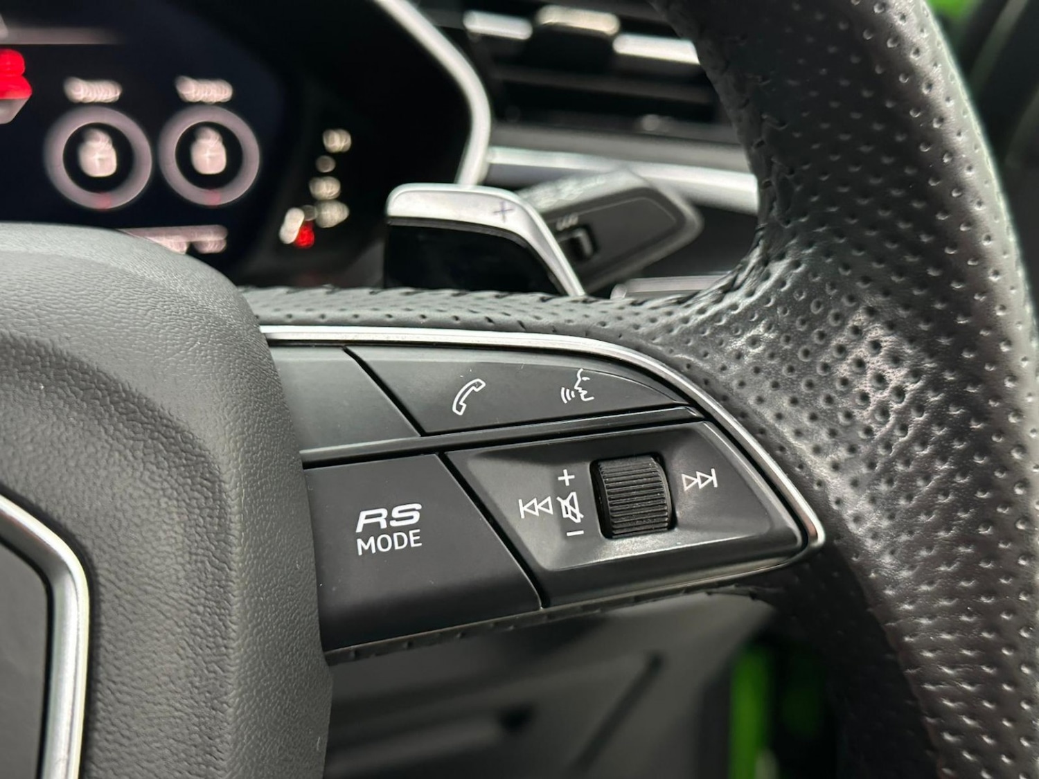 Used Audi RS Q3 2020 for sale - 76884836: Photo 47