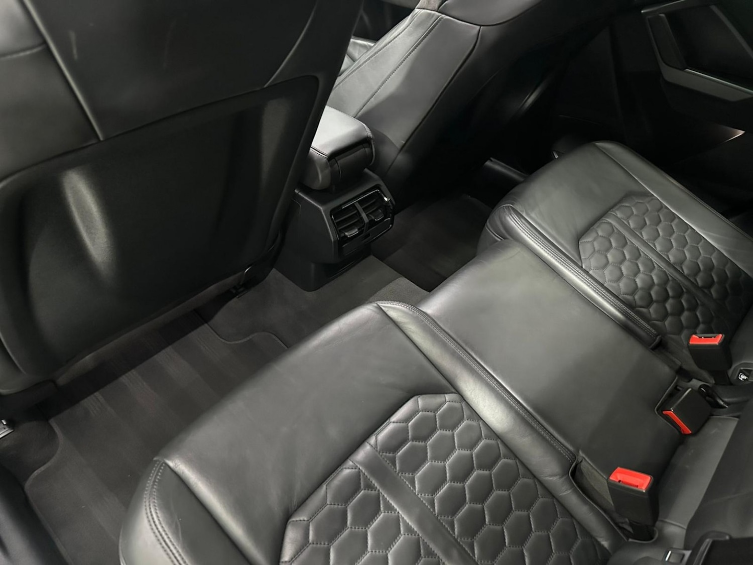 Used Audi RS Q3 2020 for sale - 76884836: Photo 53