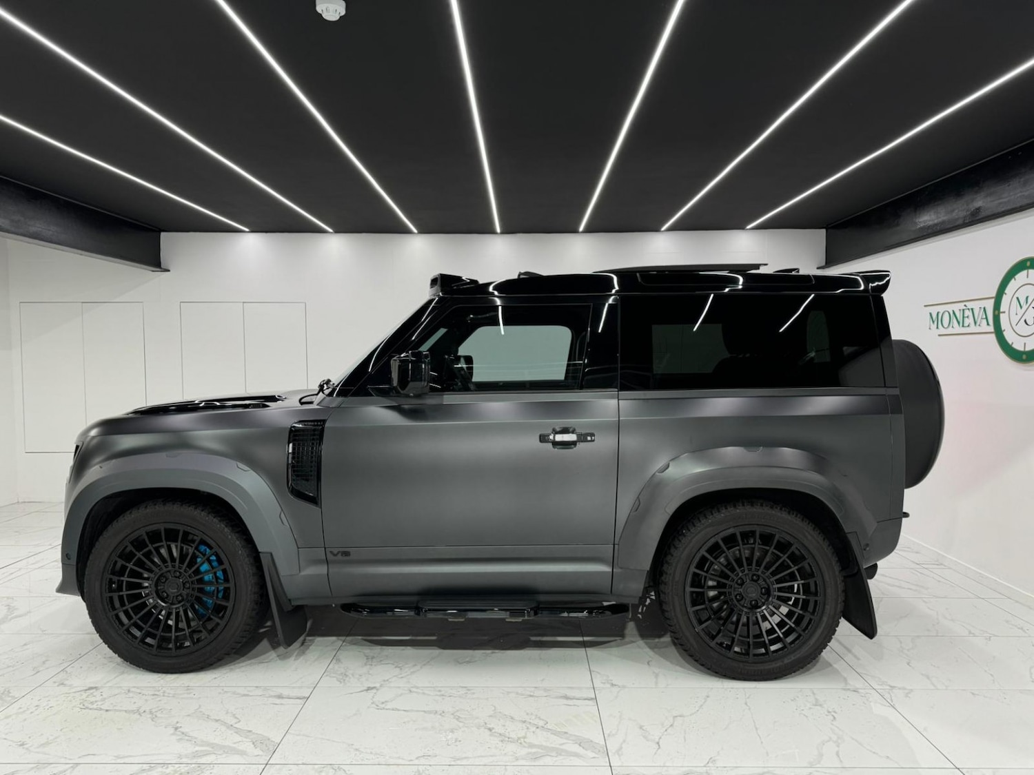 Used Land Rover Defender 90 2021 for sale - 77729551: Photo 4