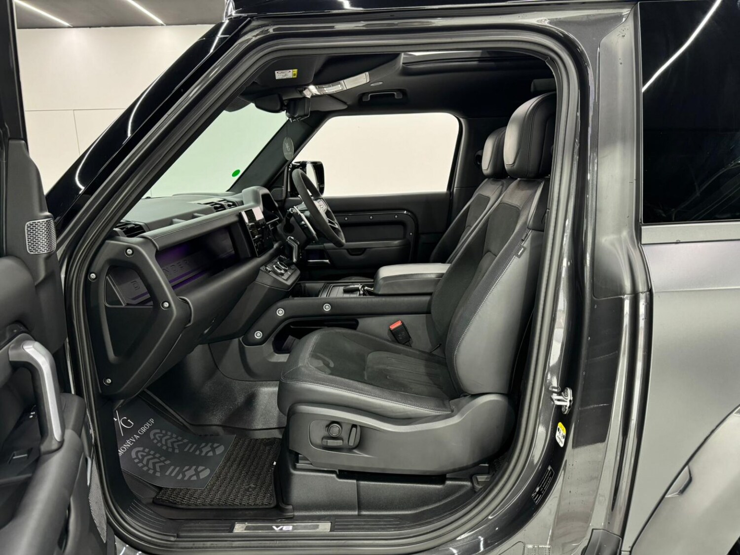 Used Land Rover Defender 90 2021 for sale - 77729551: Photo 40