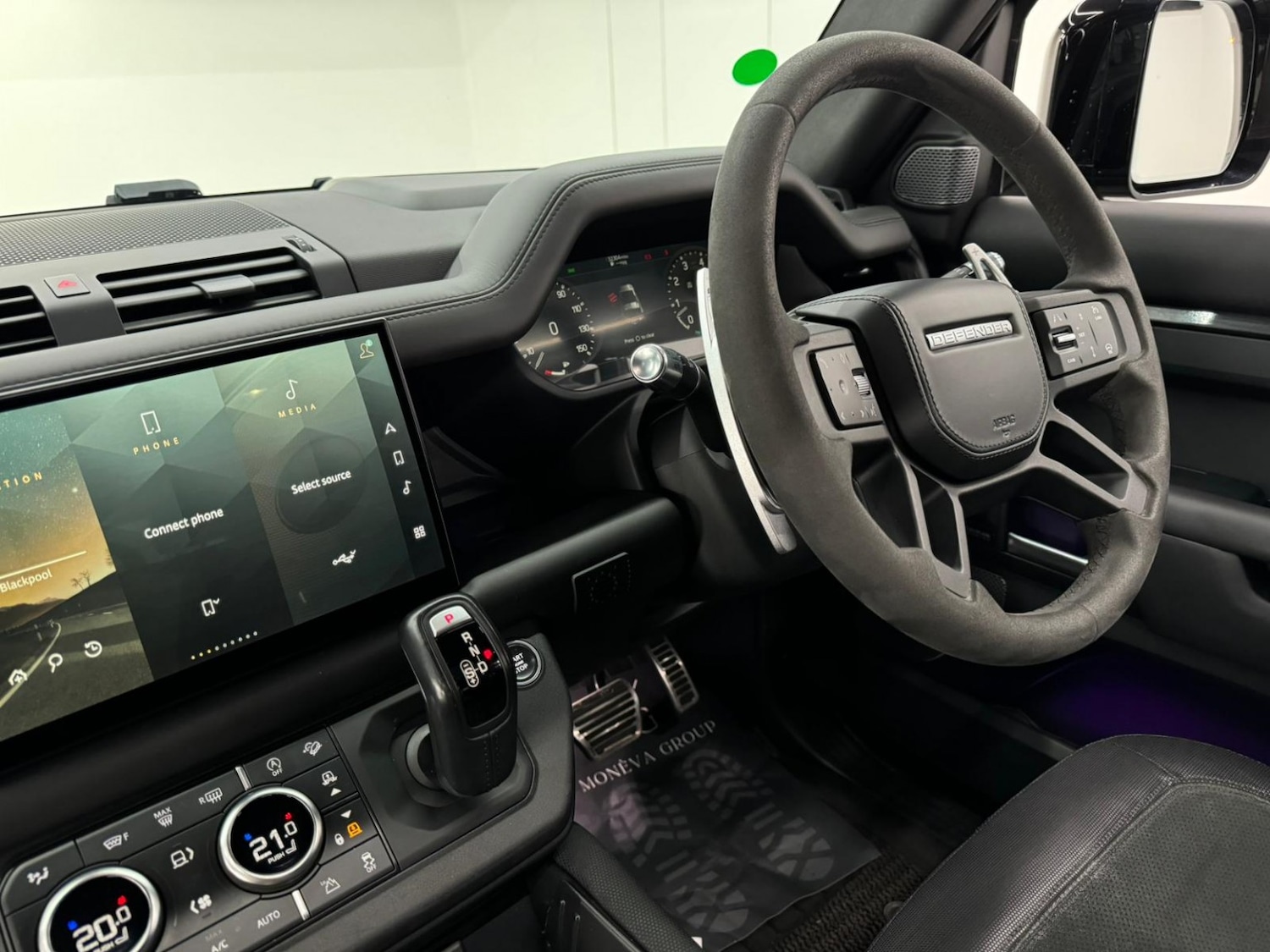 Used Land Rover Defender 90 2021 for sale - 77729551: Photo 7