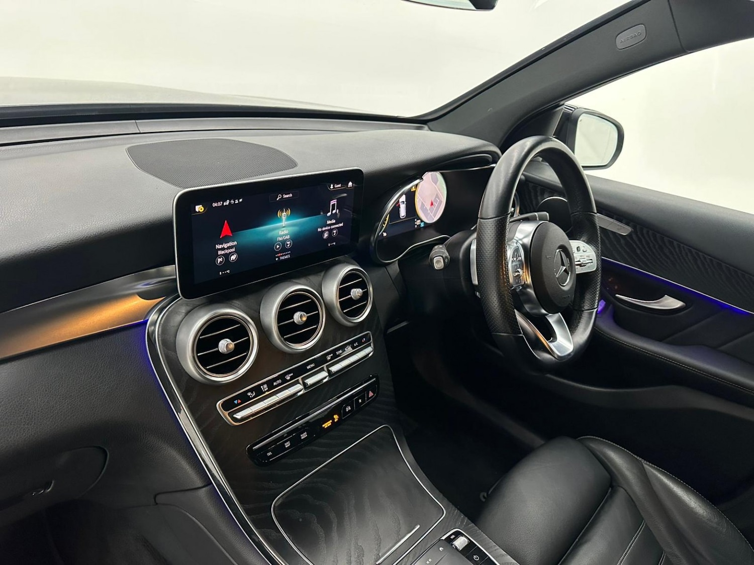 Used Mercedes-Benz GLC 2021 for sale - 76631473: Photo 48