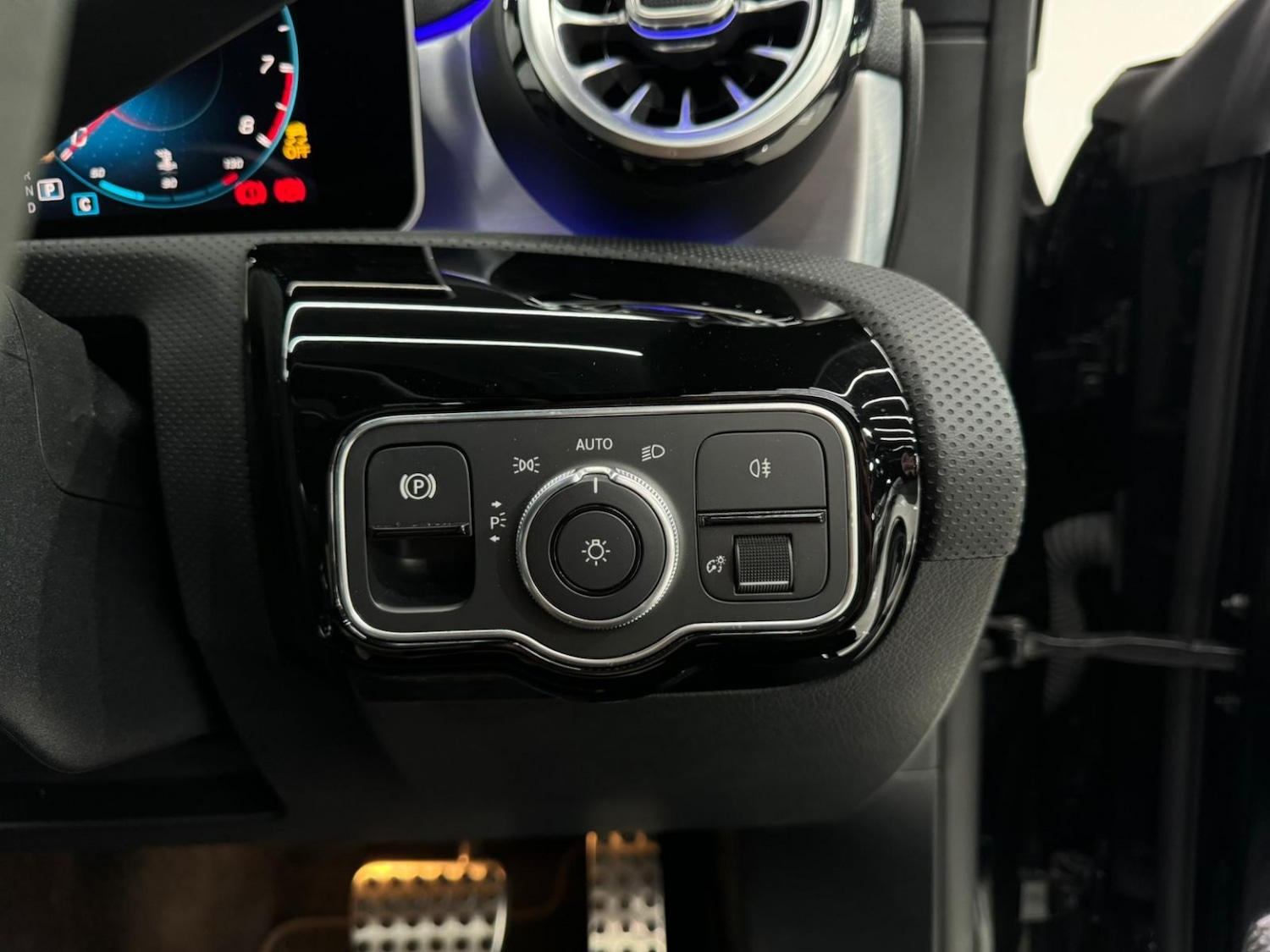 Used Mercedes-Benz CLA 2020 for sale - 77729594: Photo 33