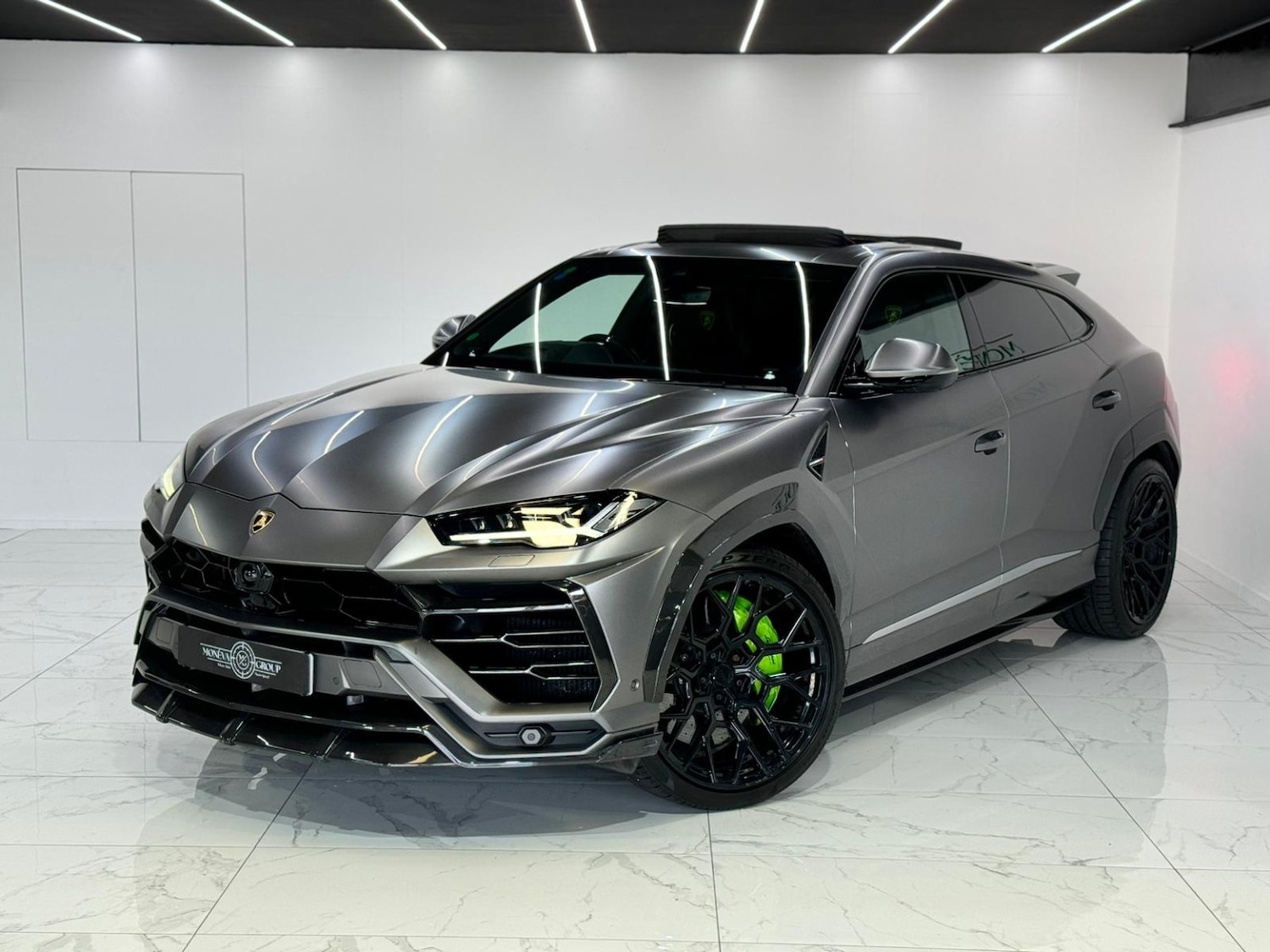 Used Lamborghini Urus 2021 for sale - 78155366: Photo 2