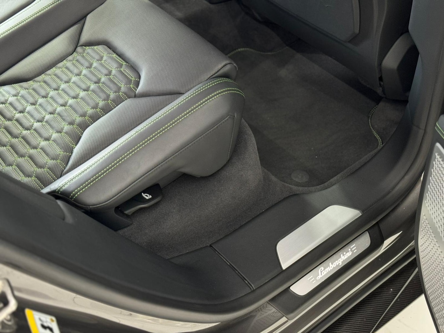 Used Lamborghini Urus 2021 for sale - 78155366: Photo 28