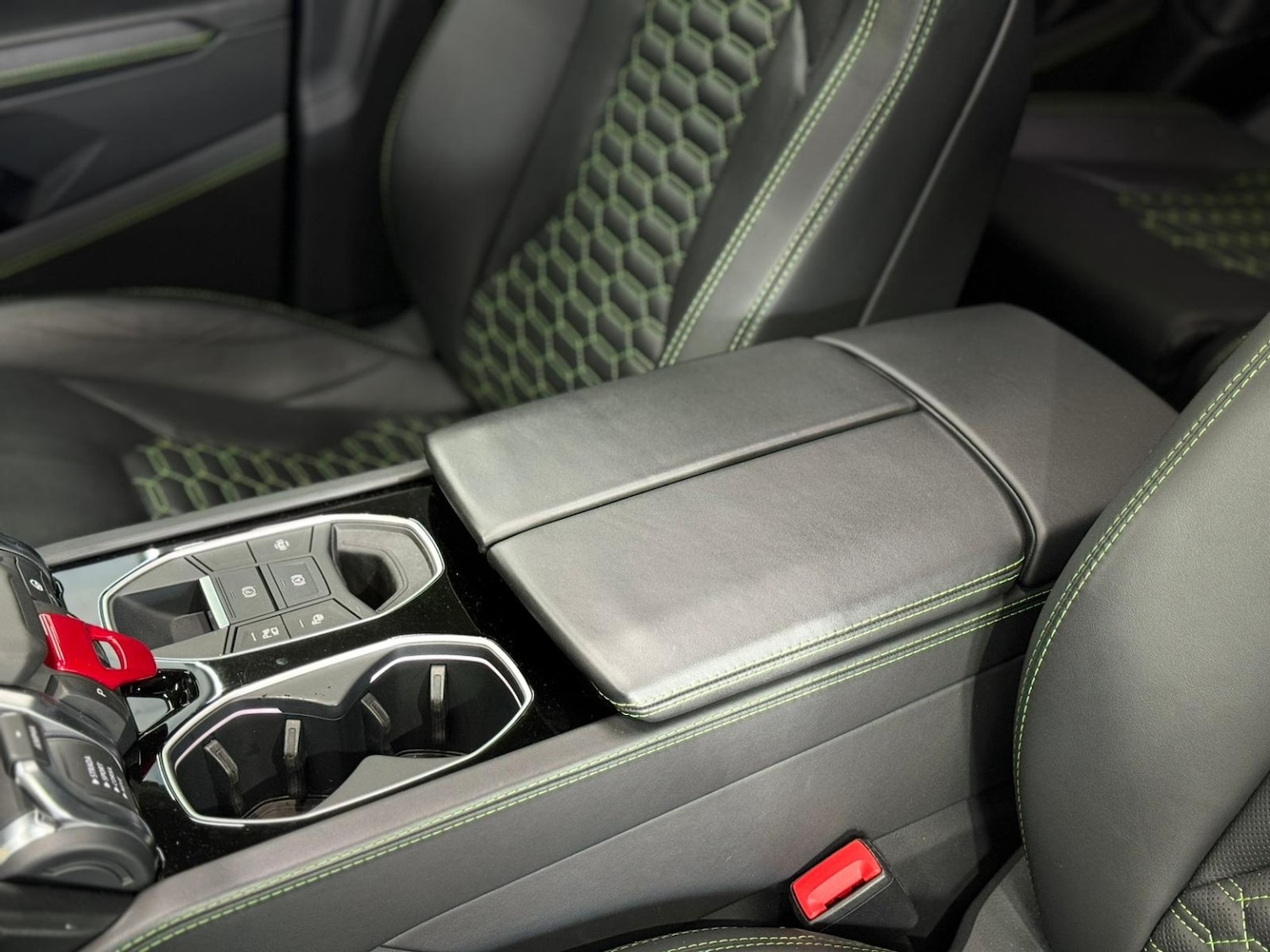 Used Lamborghini Urus 2021 for sale - 78155366: Photo 41