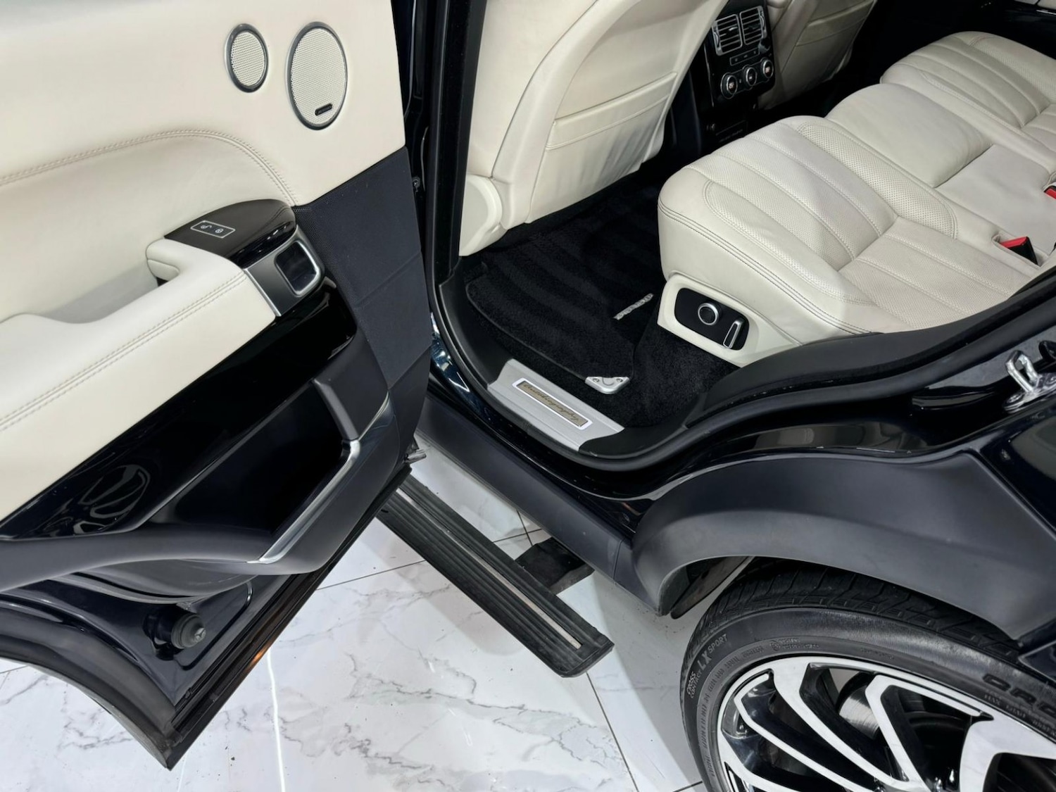 Used Land Rover Range Rover 2017 for sale - 77572818: Photo 56