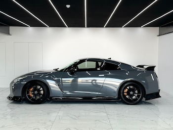 Used Nissan GT-R 2018 for sale - 79023832: Photo