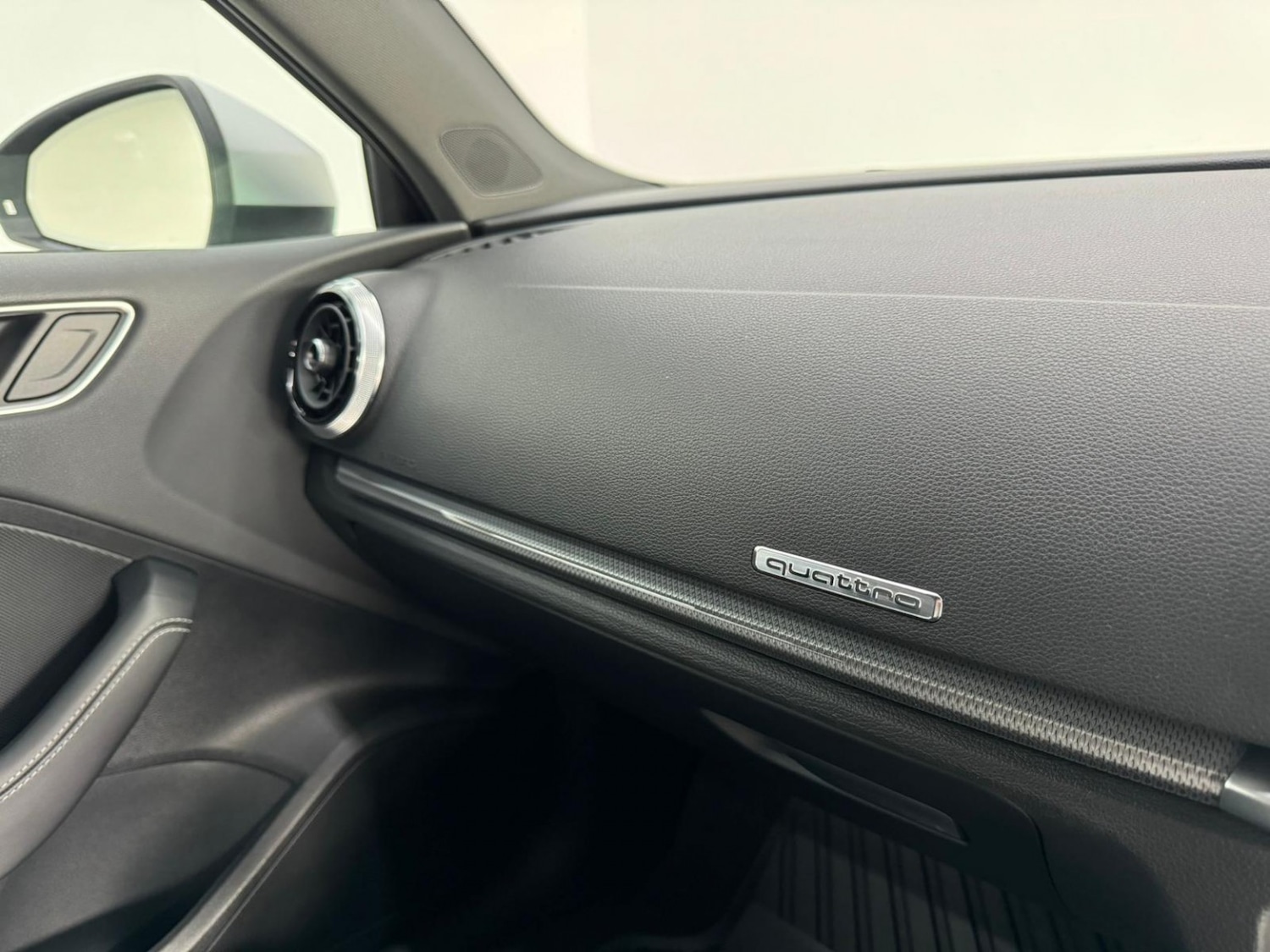 Used Audi RS3 2017 for sale - 77781807: Photo 36