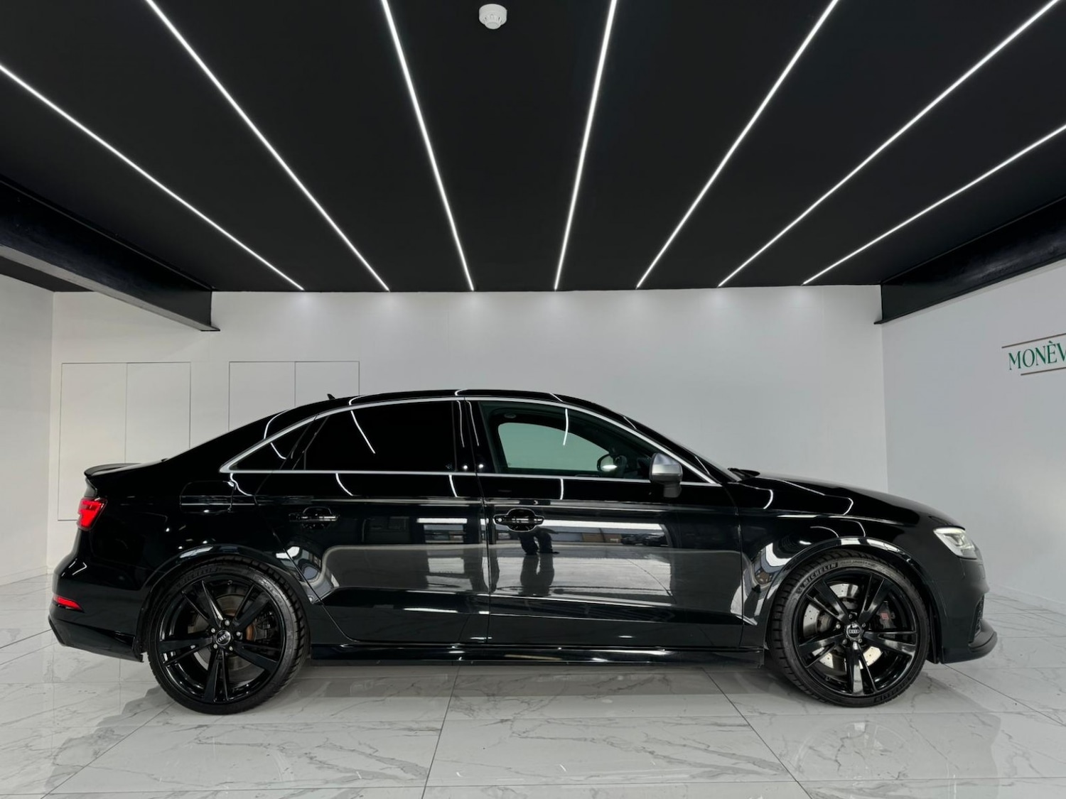 Used Audi RS3 2017 for sale - 77781807: Photo 4