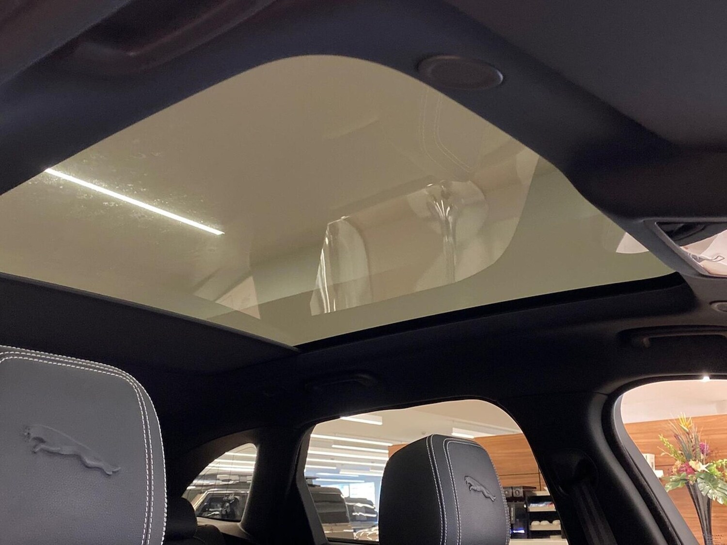 Used Jaguar F-Pace 2023 for sale - 77487639: Photo 21