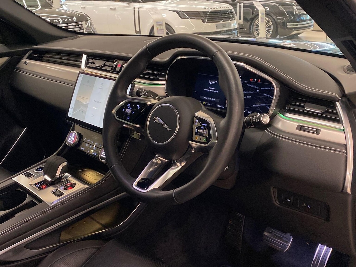 Used Jaguar F-Pace 2023 for sale - 77487639: Photo 32