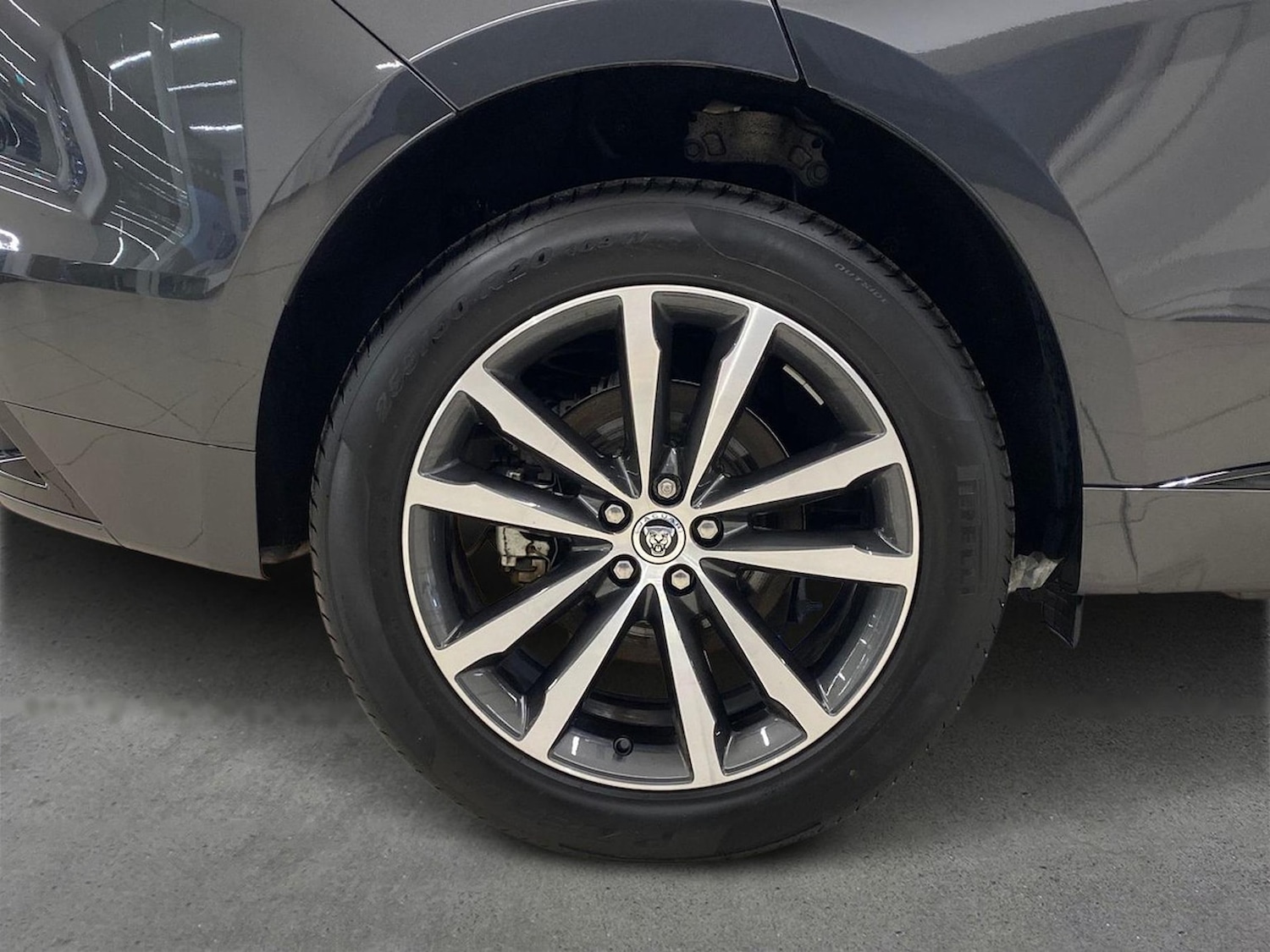 Used Jaguar F-Pace 2023 for sale - 77487639: Photo 8