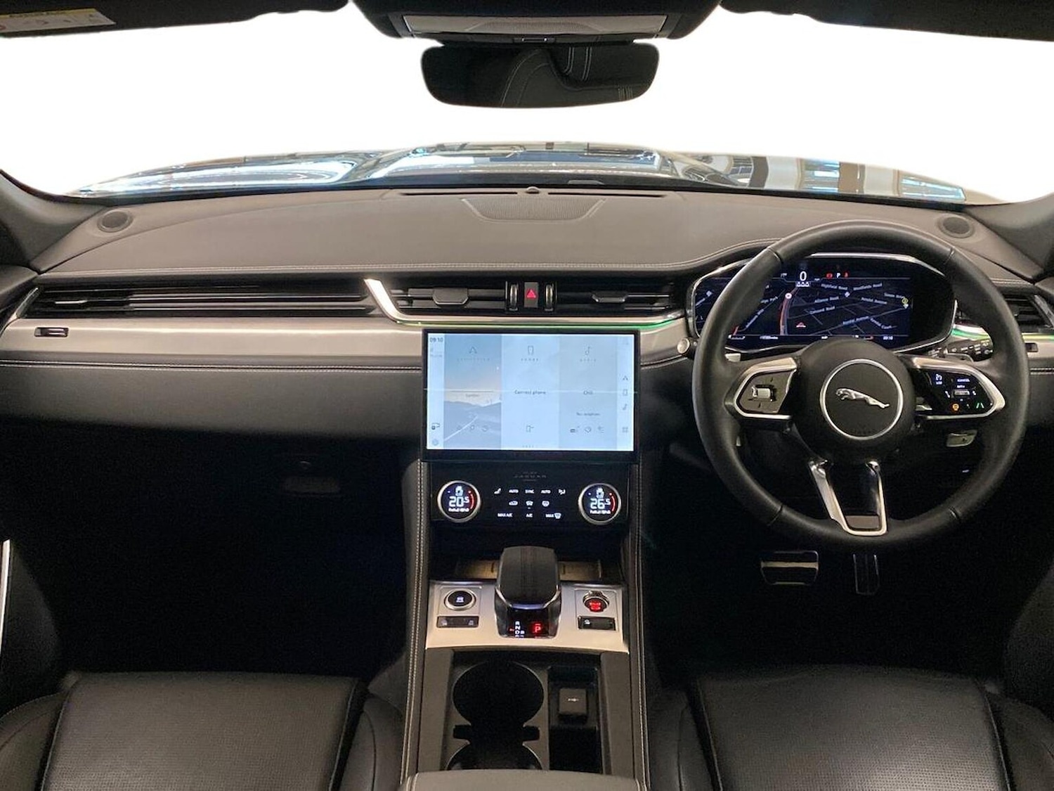 Used Jaguar F-Pace 2023 for sale - 77487639: Photo 9