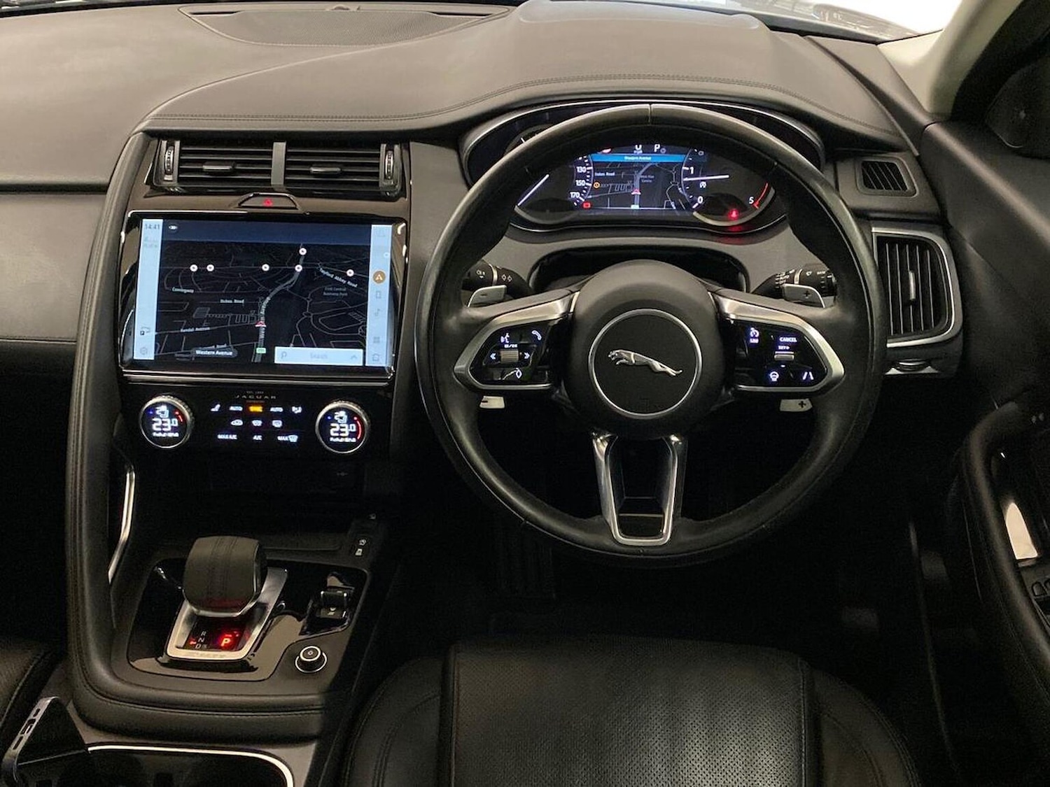 Used Jaguar E-Pace 2021 for sale - 76324625: Photo 15