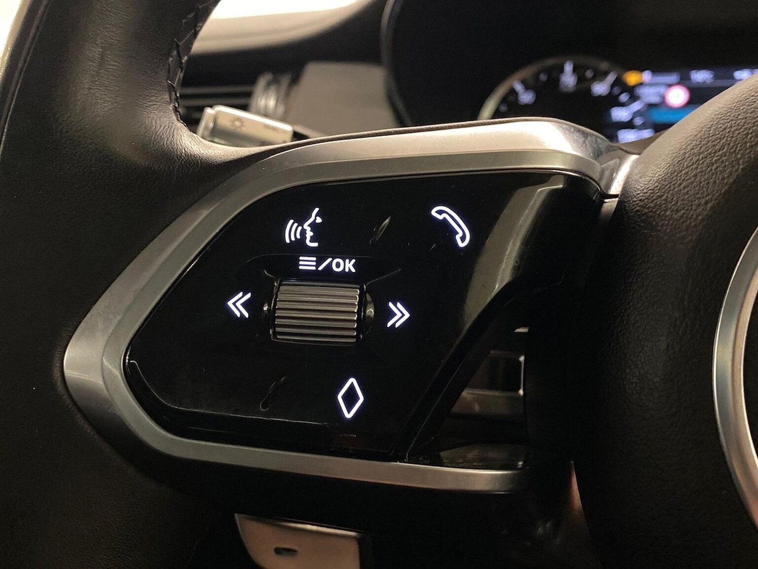 Used Jaguar E-Pace 2021 for sale - 76324625: Photo 32