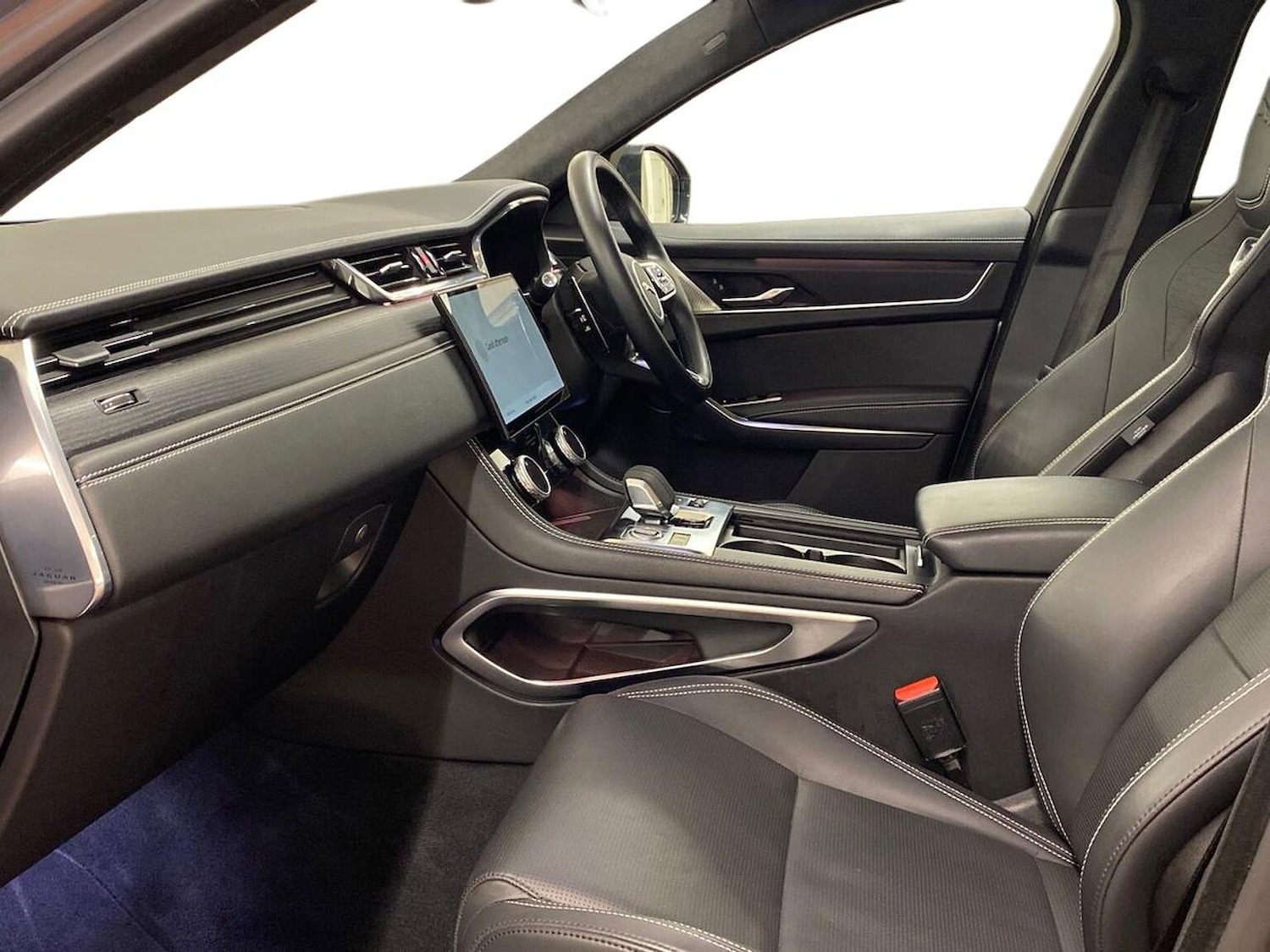 Used Jaguar F-Pace 2024 for sale - 76583249: Photo 3