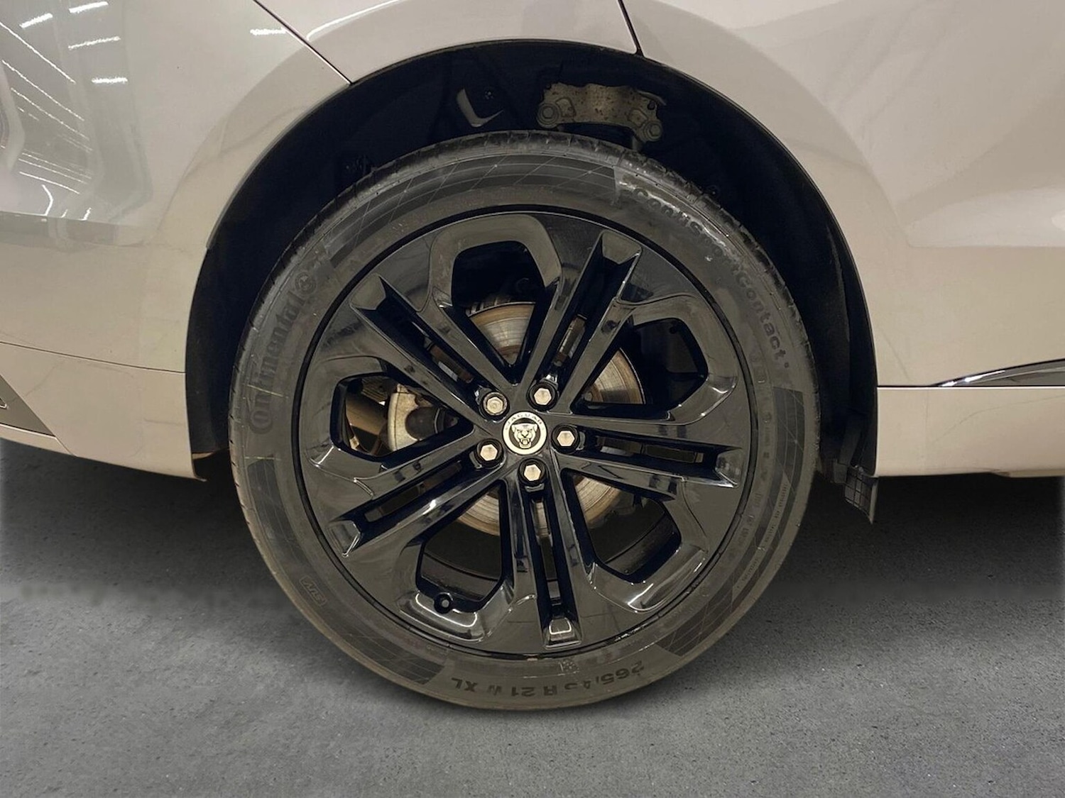 Used Jaguar F-Pace 2024 for sale - 76583249: Photo 8