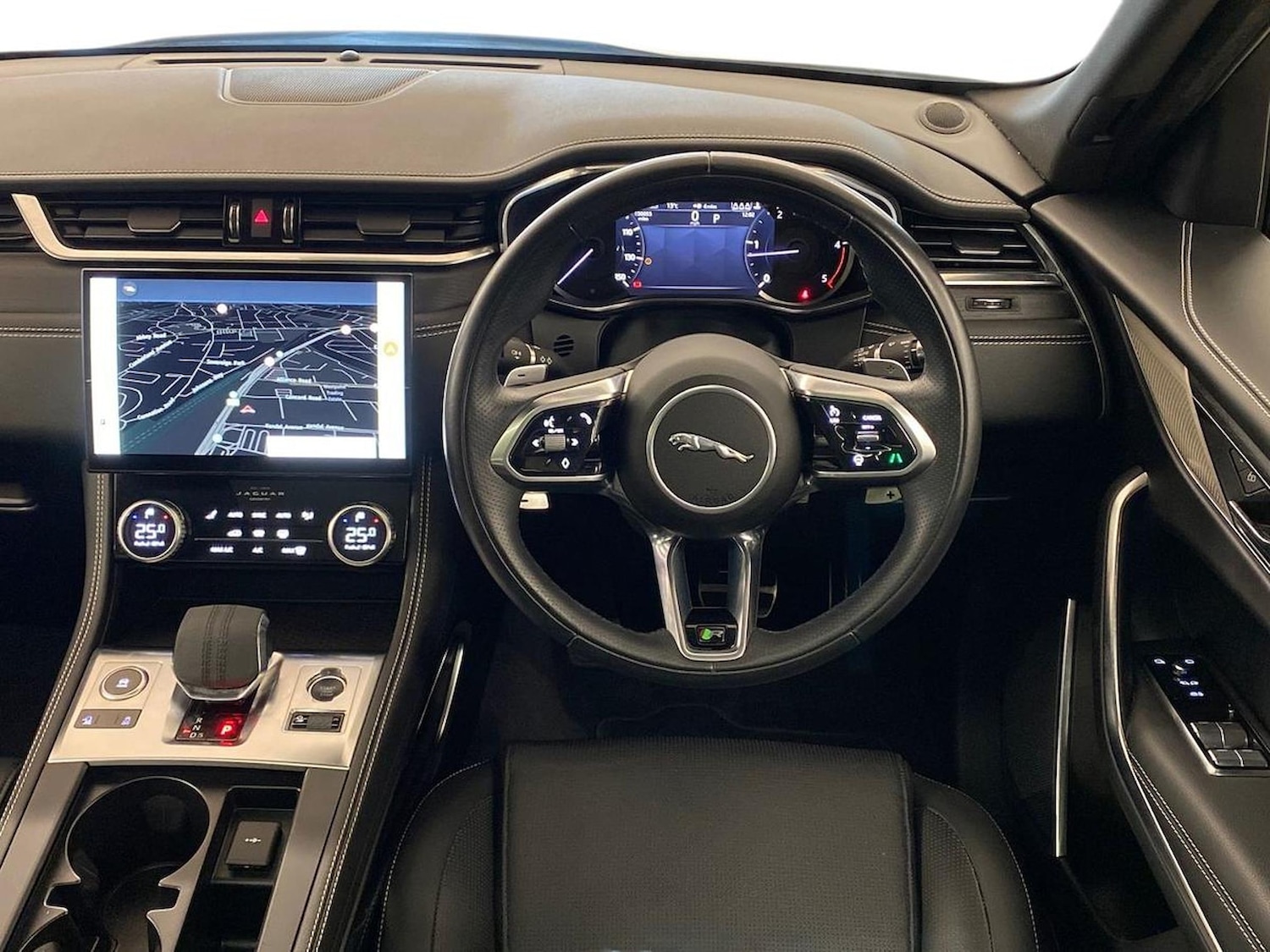 Used Jaguar F-Pace 2022 for sale - 76464671: Photo 15