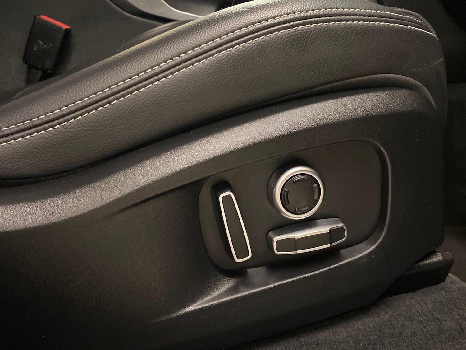 Used Jaguar F-Pace 2022 for sale - 76357877: Photo 25