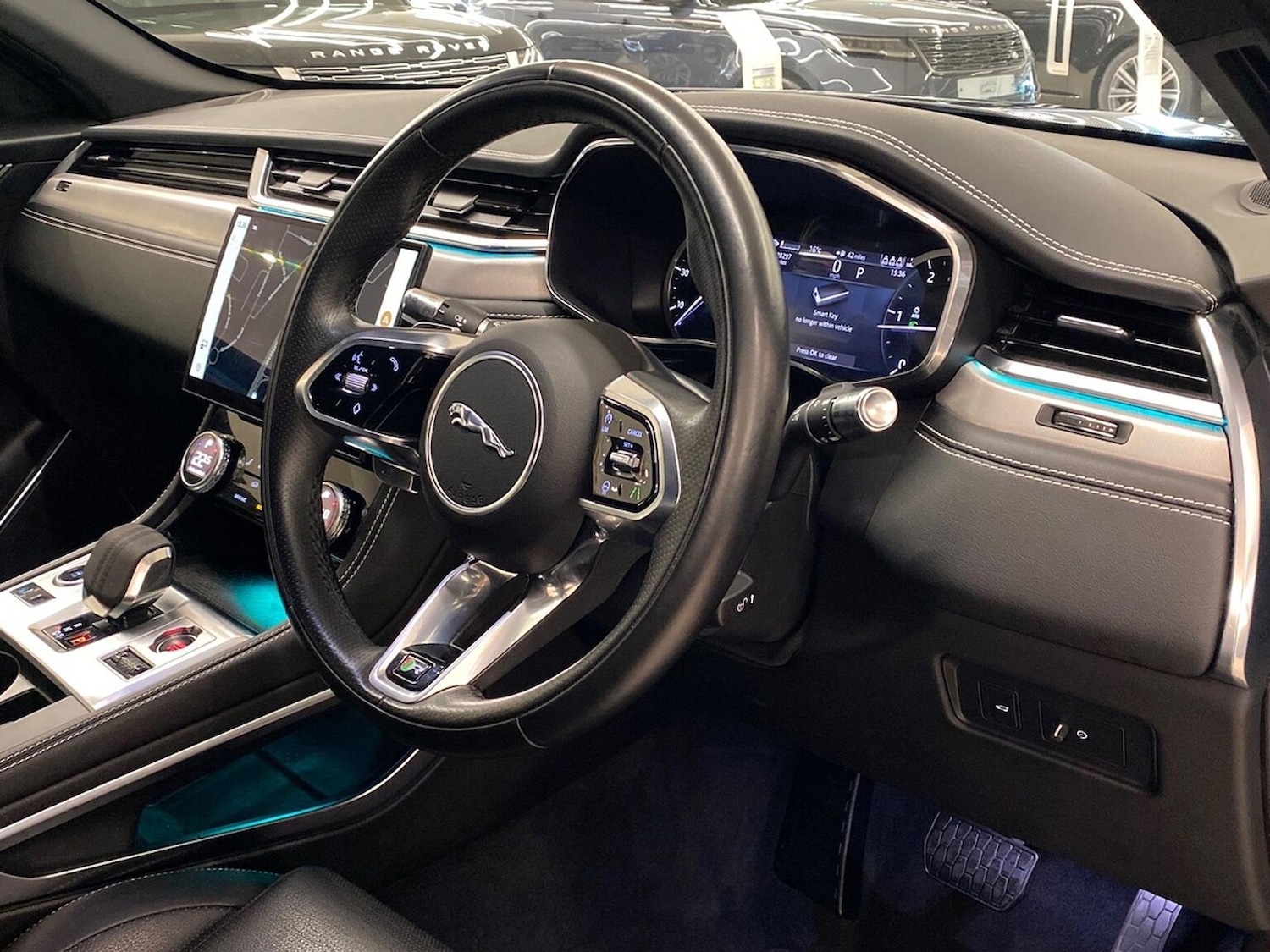 Used Jaguar F-Pace 2022 for sale - 76357877: Photo 28