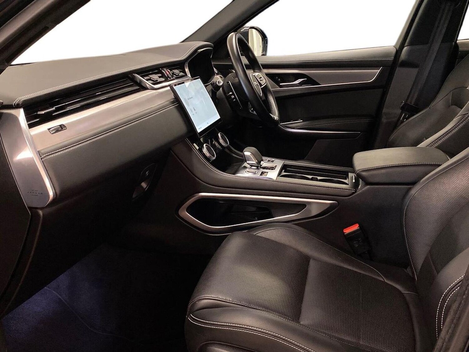 Used Jaguar F-Pace 2022 for sale - 76357877: Photo 3