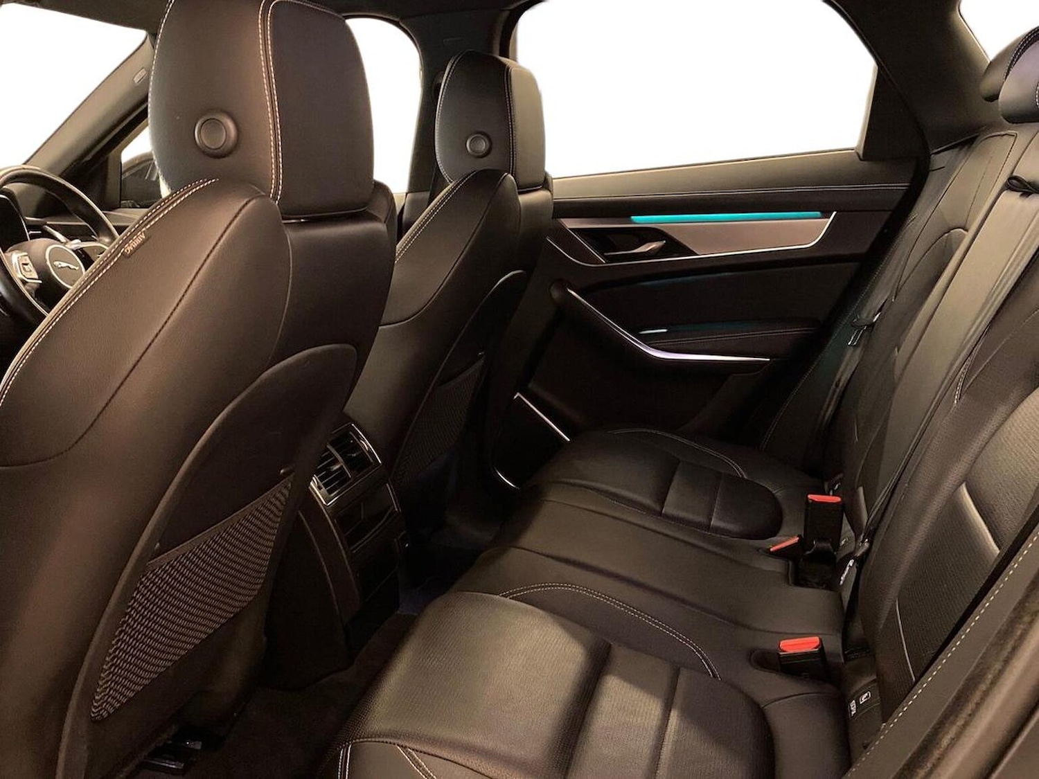 Used Jaguar F-Pace 2022 for sale - 76357877: Photo 4