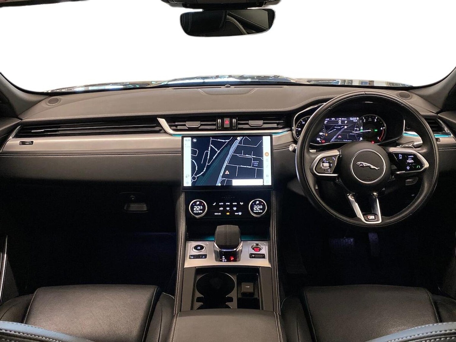 Used Jaguar F-Pace 2022 for sale - 76357877: Photo 9