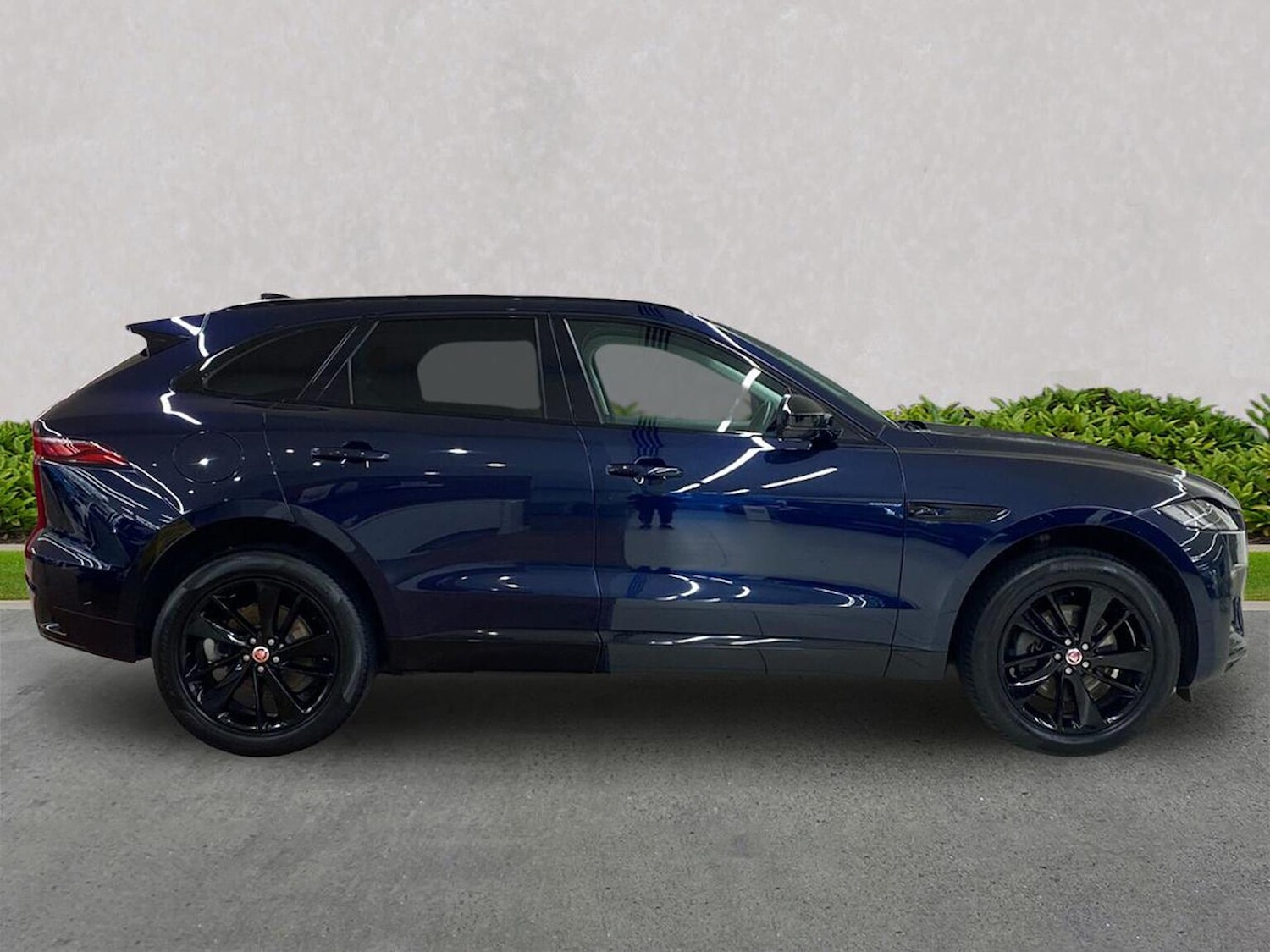 Used Jaguar F-Pace 2023 for sale - 77555315: Photo 5