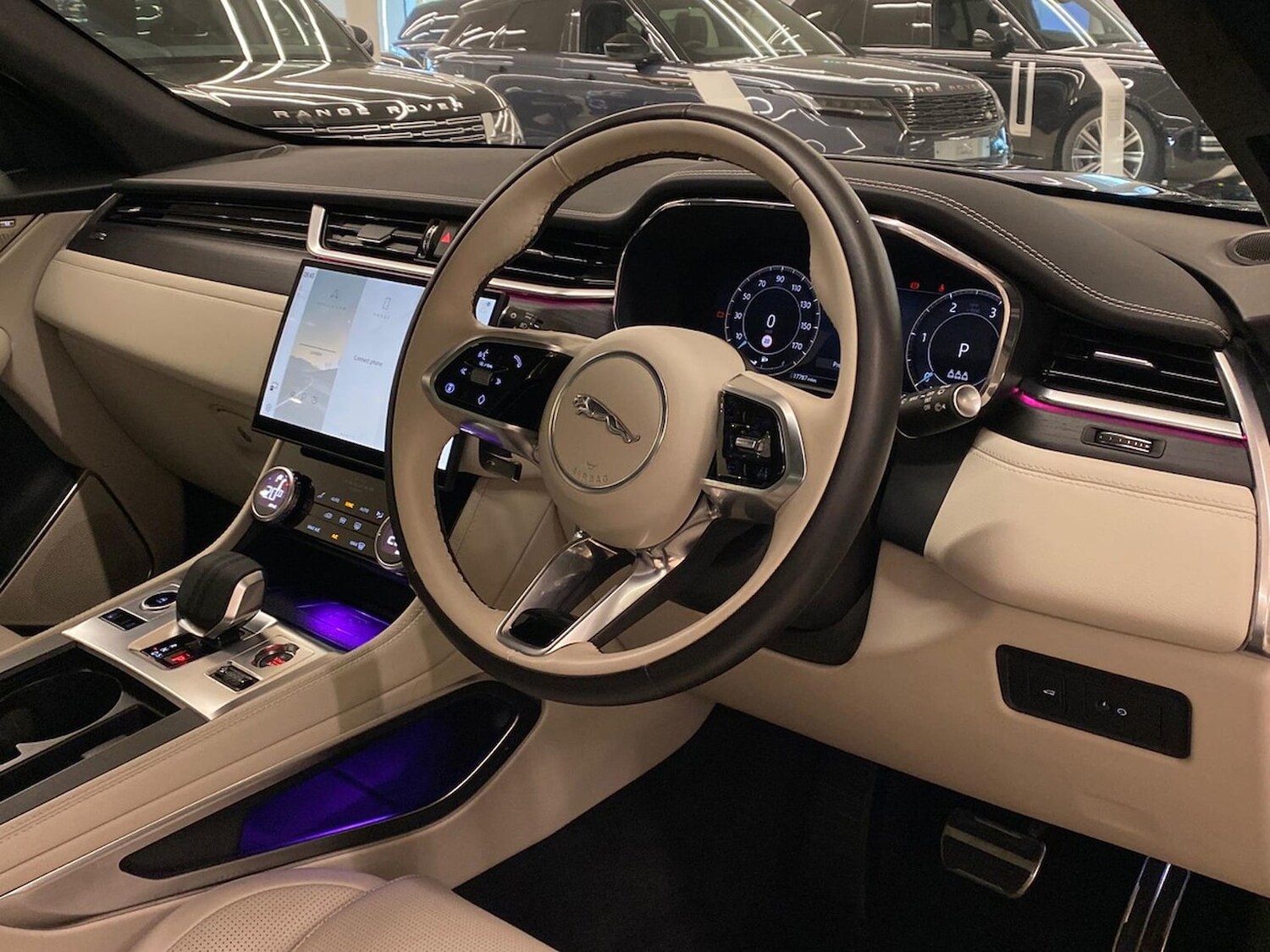 Used Jaguar F-Pace 2024 for sale - 76589171: Photo 29